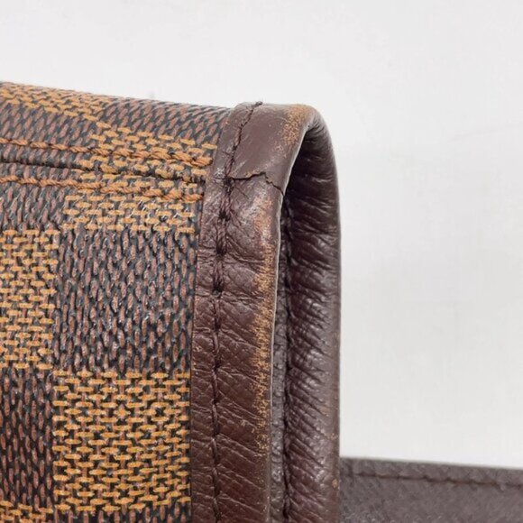 Authentic Louis Vuitton Damier Ebene Marais Bucket W/Box/Pouch 494-051825 - Picture 6 of 16